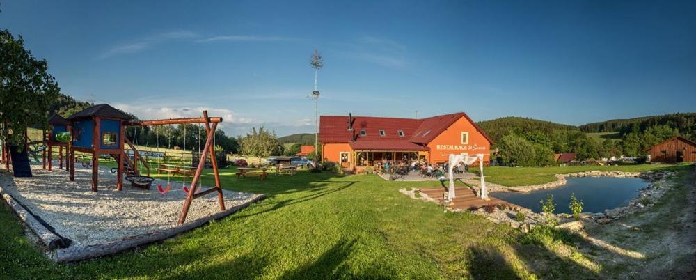 Penzion U Sevcu Holubov Luaran gambar